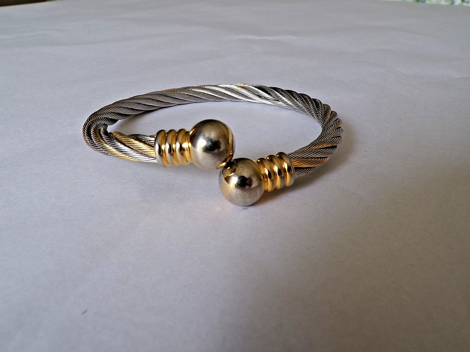 Vintage Wellness Magnetic Cuff Bracelet Twisted Wire Copper Stainless