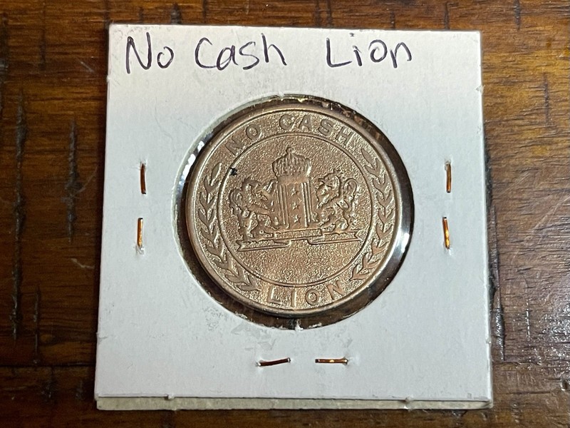 🦁 “No Cash Lion” Token - Combined Shipping!