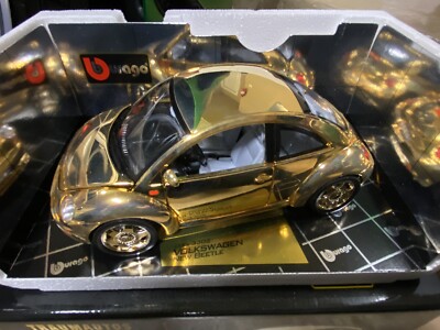 Bburago Burago 1/18 VW New Beetle Bug Gold Plated Karstadt Hertie
