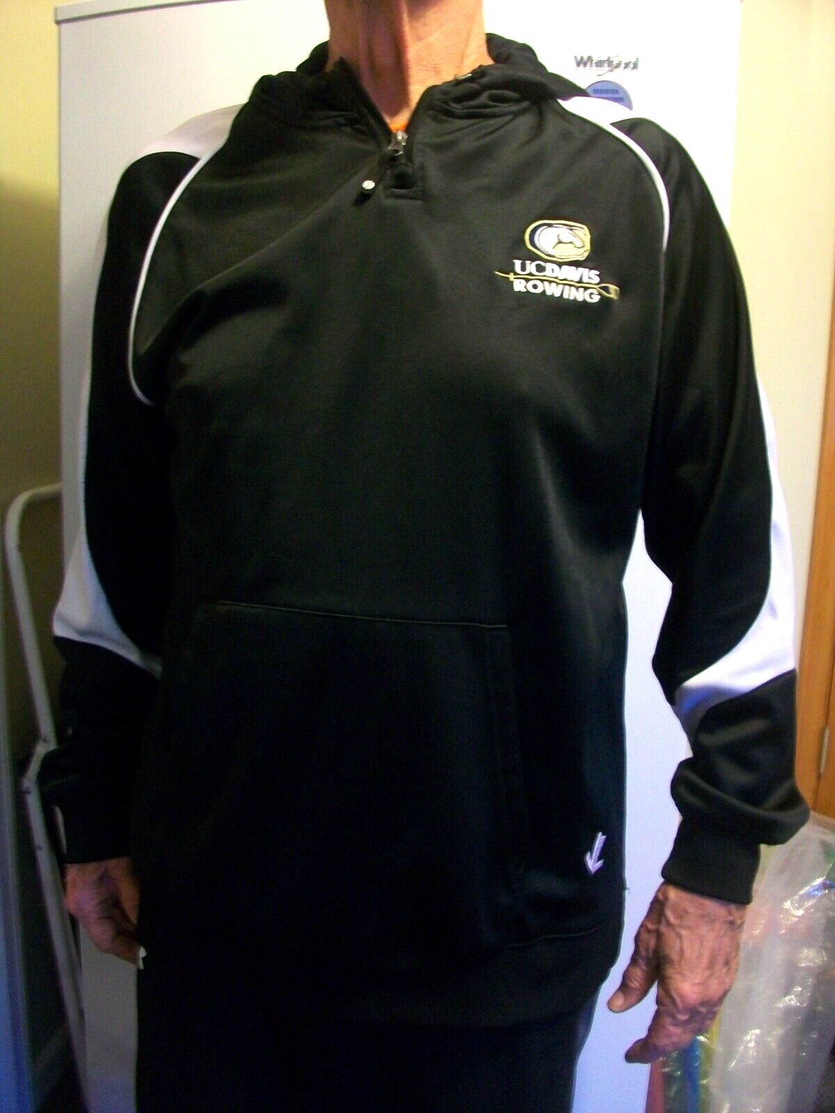 FILA U.C. Felpa nera con cappuccio Davis Aggies Rowing Team" Large molto buona