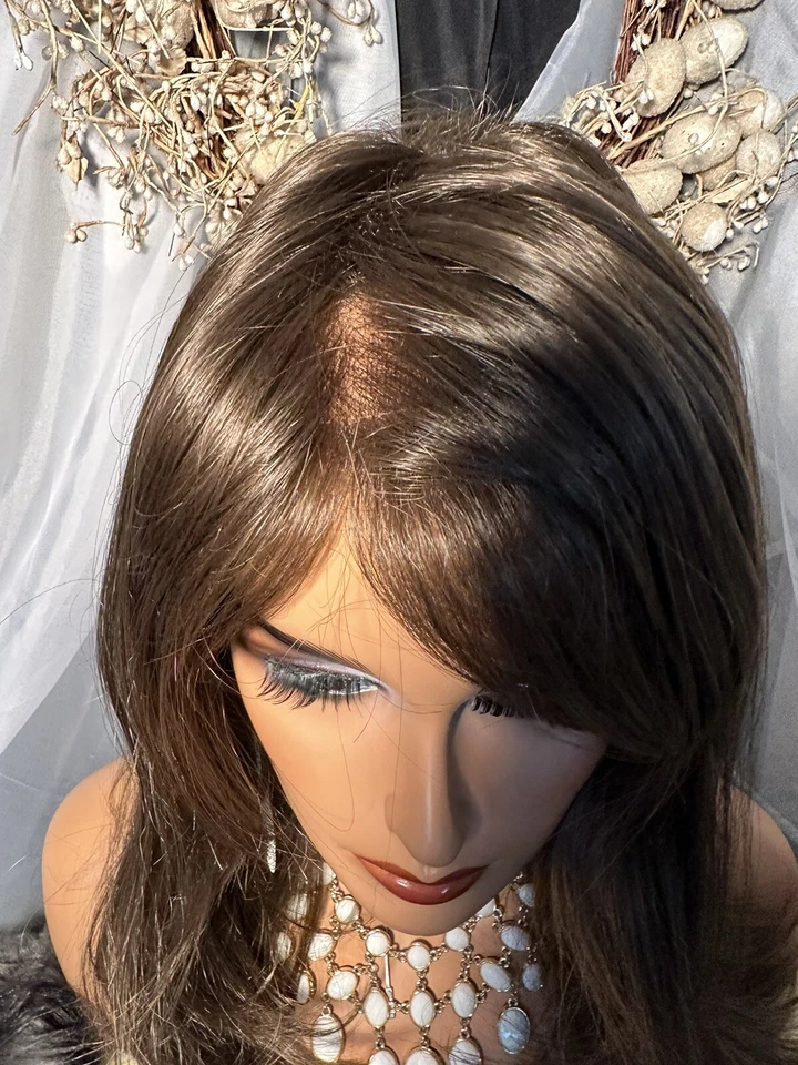 ¡HERMOSO! PELUCA LARGA, ANGÉLICA, MARRÓN MEDIO, NORIKO, TAPA MONO PARCIAL, NUEVA EN CAJA💋 Foto 3 de 4