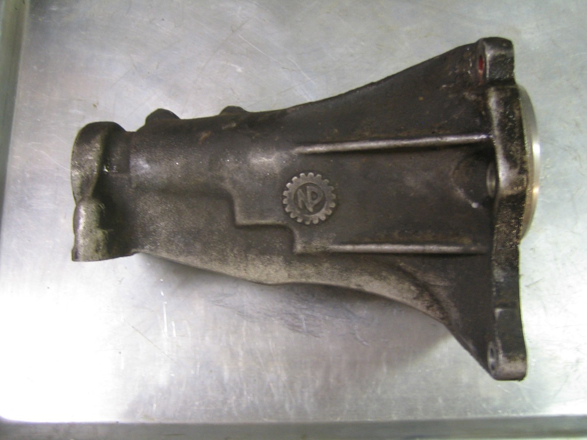 NP 833 Tailhousing NP440 A833 Transmission G10 VAN MY6 Chevy GMC