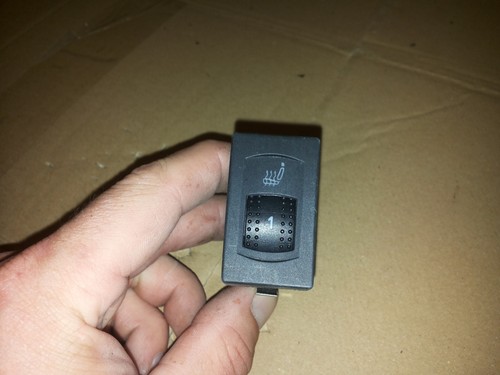 VW PASSAT B5 Sitzheizung Steuerungsschalter Fahrerseite Rechts 3B0963563C