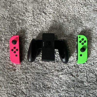 Nintendo Joy-Con Wireless Controllers Ergonomic Neon Pink/Green w/ Grip