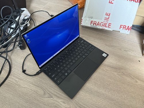 Dell XPS 13 9300 13.4” 4K UHD Touch Intel Core i7 1065G7 16GB RAM 1TB SSD Win - Picture 2 of 7