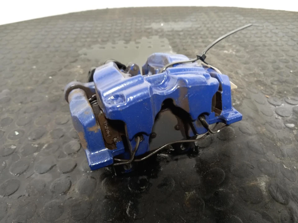 Pinza de freno trasera derecha BMW SERIE 1 M Sport Performance 2019-2024 O/S Foto 2 de 4