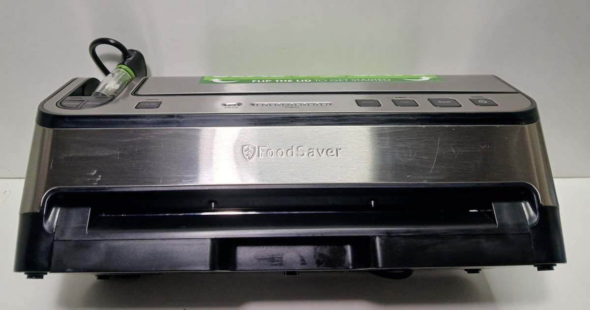 FoodSaver V4880 2-In-1 Food Preservation System with Bags for sale