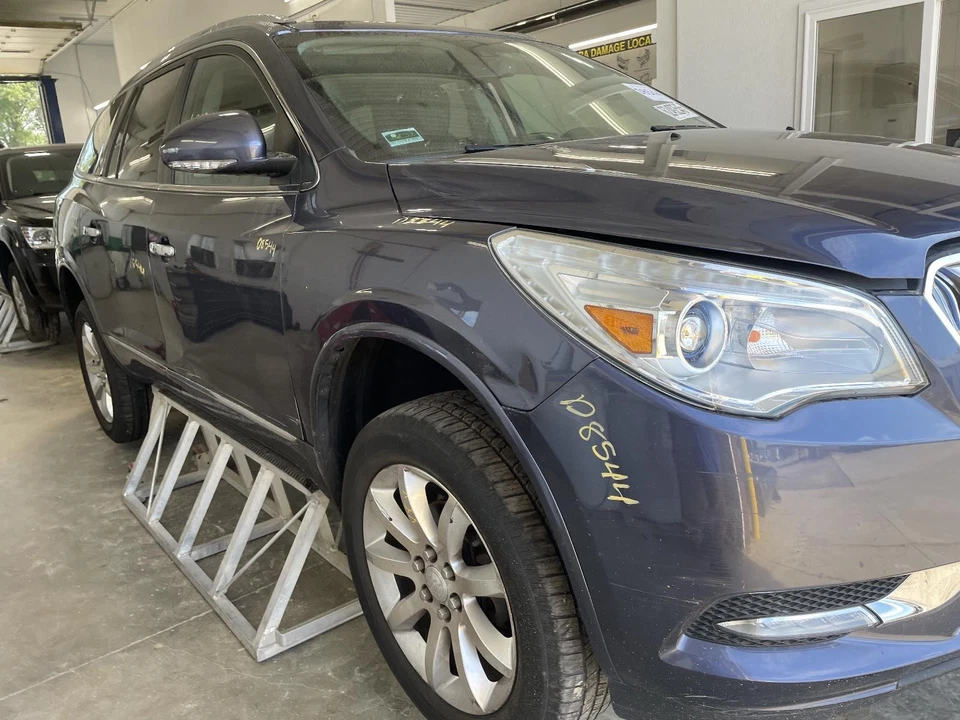 Used Front Left Seat Belt Front fits: 2014 Buick Enclave bucket driver retractor Foto 4 de 4