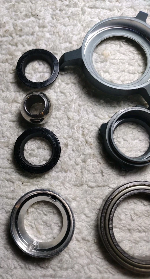 Trex 600 CCPM Washplate - Disassembled - Image 3 of 4