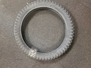 razor mx500 tire