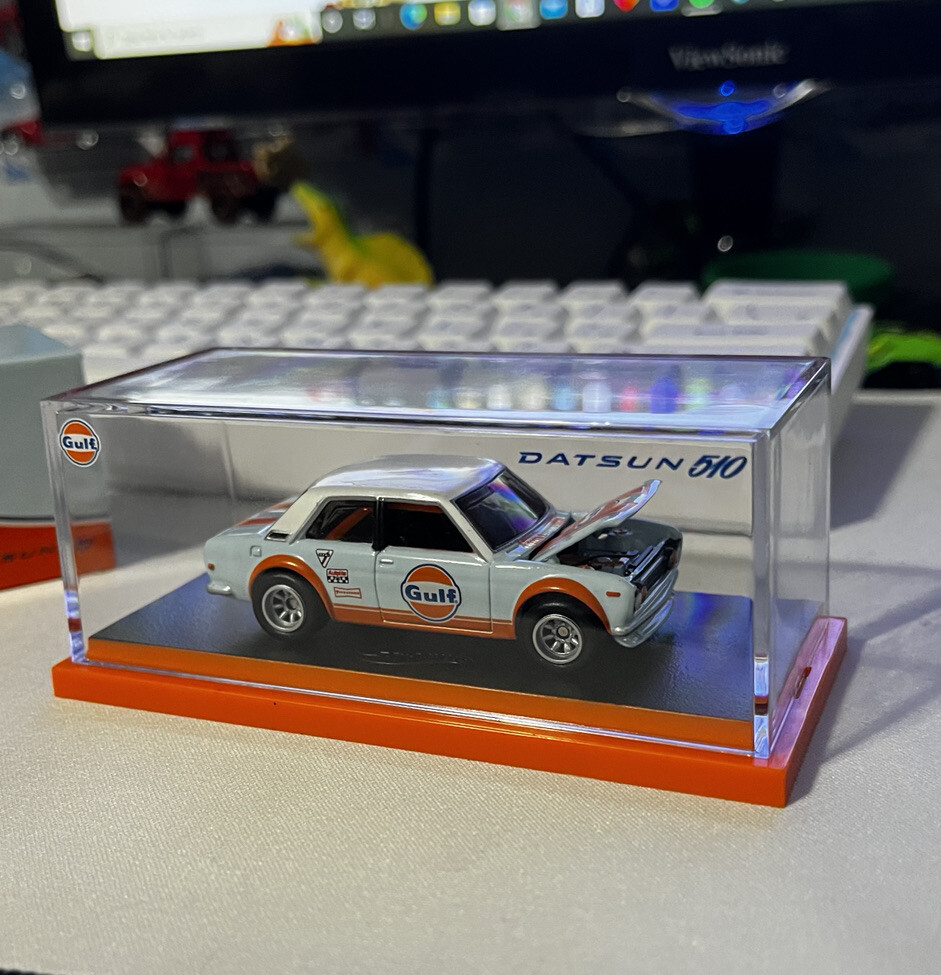 ホットウィール RLC ダットサン 510 ガルフ　gulf datsun Amazon.com: Hot Wheels RLC Collectors Exclusive Gulf Datsun