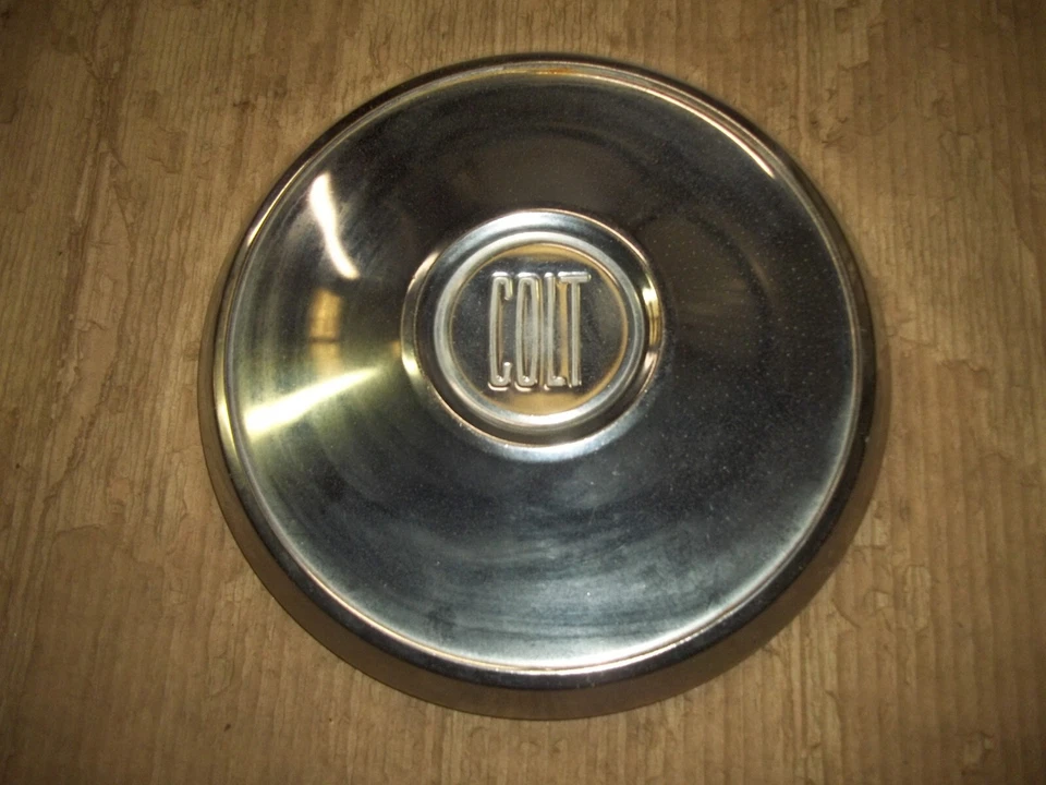 Tapacubos Dodge Plymouth Colt llanta cubierta central tapacubos OEM USADO 9 7/8" 2 Foto 3 de 4