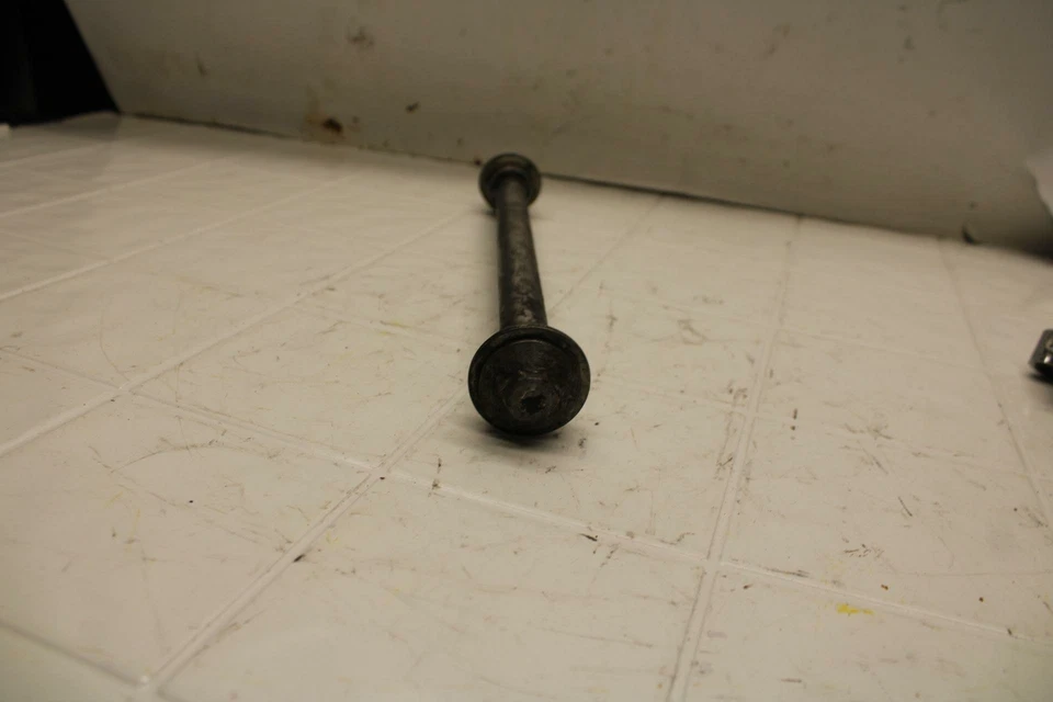 91-96 YAMAHA FJ1200A ABS EJE TRASERO LLANTA RUEDA TRASERA EJE PERNO PIVOTE BB07 Foto 3 de 3