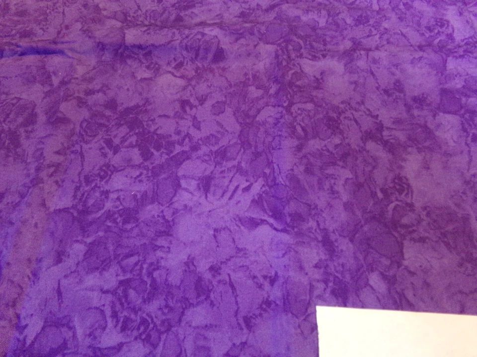 26" X 44" DE COLECCIÓN CRISTAL MICHAEL MILLER PÚRPURA TONO SOBRE TONO #6171 Foto 3 de 3