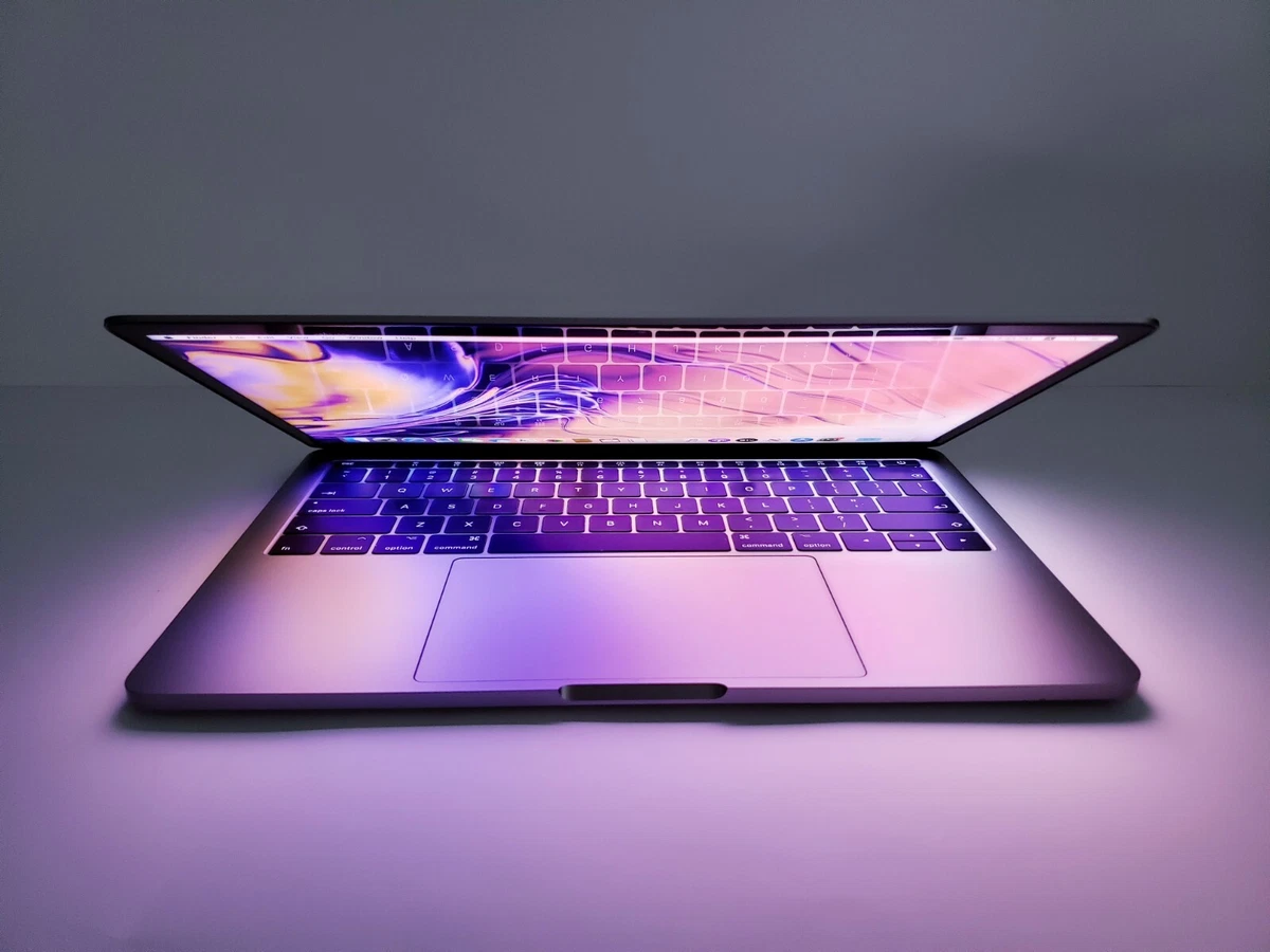 Apple MacBook Pro 13