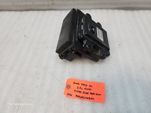 06 JEEP GRAND CHEROKEE 3.7 AUTOMATIC TIPM ENGINE FUSE BOX P04692024AK - Picture 4 of 11