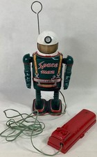 vintage 1957 Masudaya SPACE COMMANDO b/o tin litho ROBOT 24pix