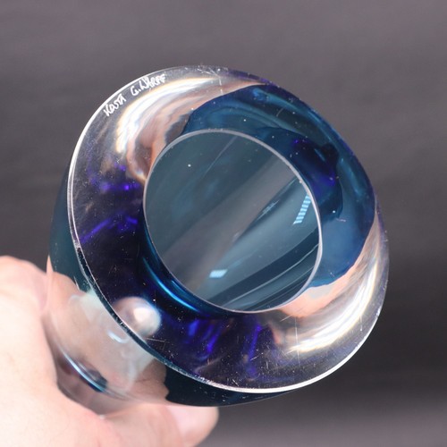 Kosta Boda Art Glass 12" Blue Trumpet Vase Signed by Göran Wärff Vintage - Picture 10 of 10