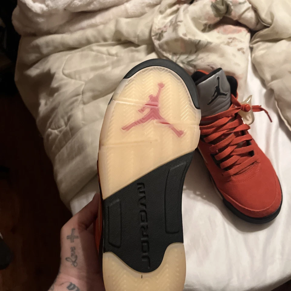 Talla 7.5 - Air Jordan 5 Retro Dunk on Mars W Foto 4 de 4