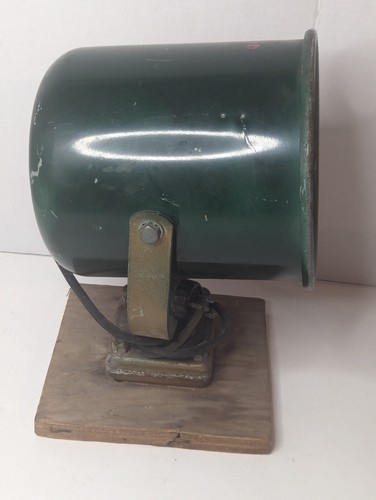 Vintage Sturdilite Flood Light - WORKS - Picture 4 of 6