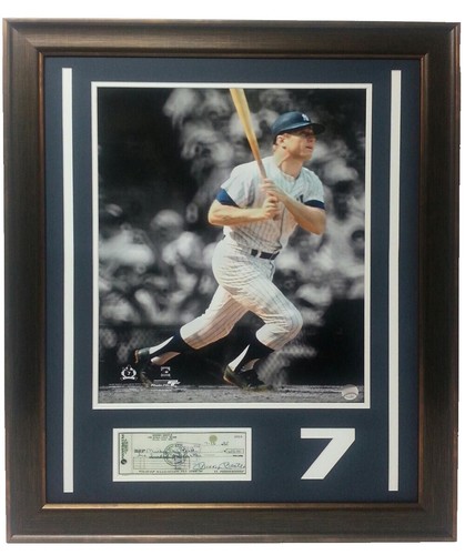 BASEBALL ICON MICKEY MANTLE THROWS HELMET 11X17 POSTER NEW YORK