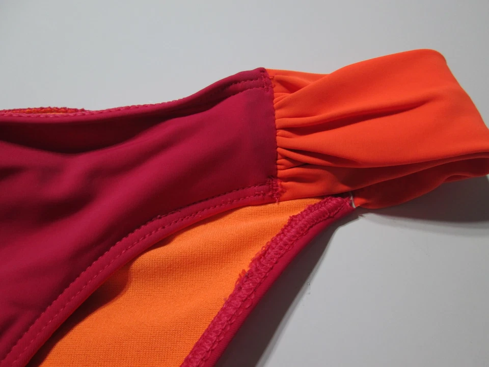 Parte inferior de bikini Hollister para mujer talla S rojo/naranja descarado acanalado lateral traje de baño Foto 3 de 4