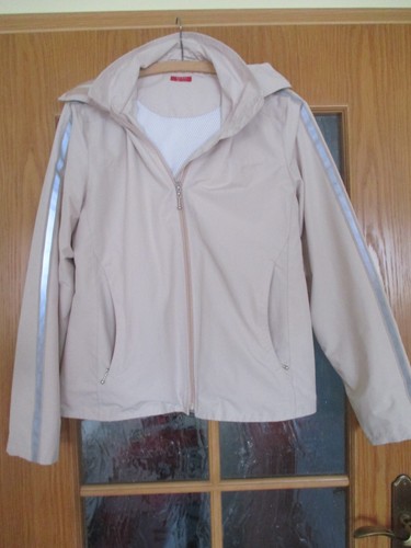 Jacke mit Kapuze (abnehmbar), Größe 176, beige, Xtract Girl- top !