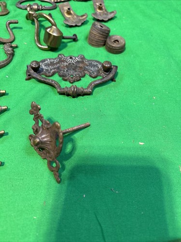 50 Plus Or Antique Vintage Victorian Assorted Drawer Pulls Handle Bails Hardware - Picture 7 of 9