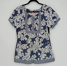 Koi By Kathy Peterson Womens Scrub Top Size S Blue White Floral Medical Nurse