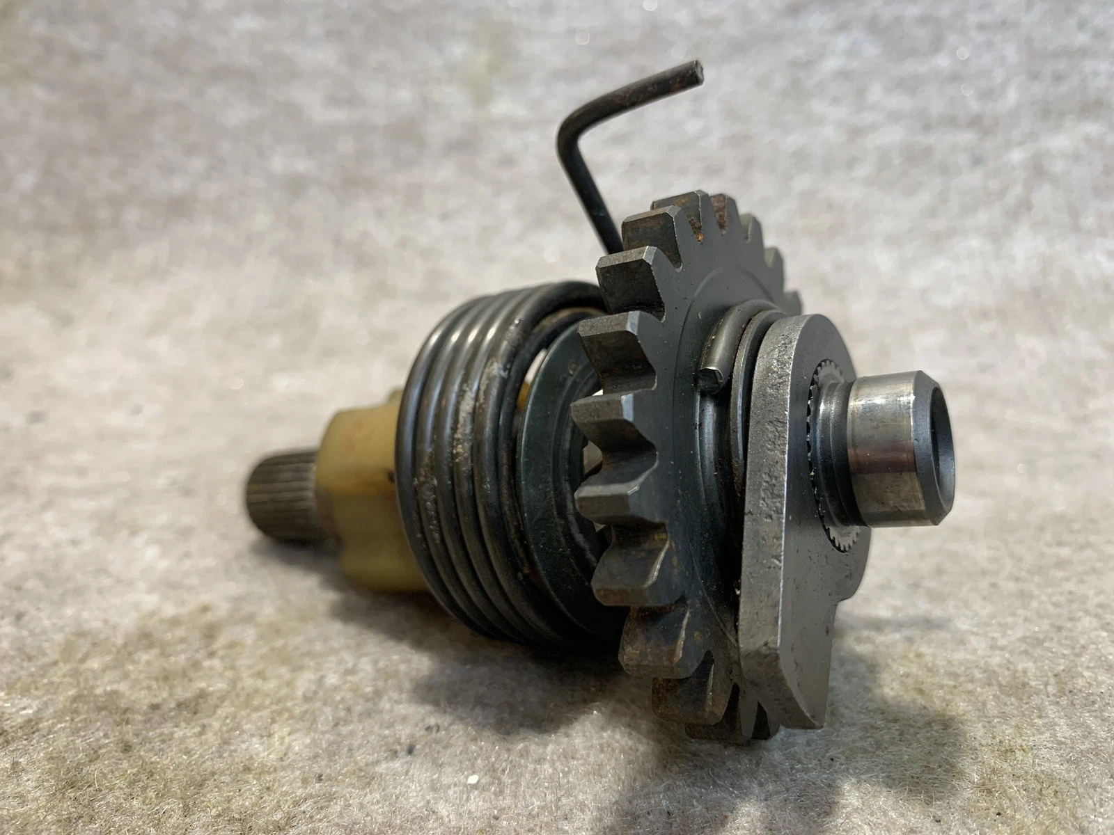2005 - 2022 Yamaha YZ125 YZ 125 Kick Start Mechanism Kicker Gear Shaft 2006