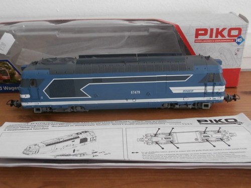 SNCF LOCOMOTIVE DIESEL BB 67479  PIKO  Ref 95155 | Condition: Occasion