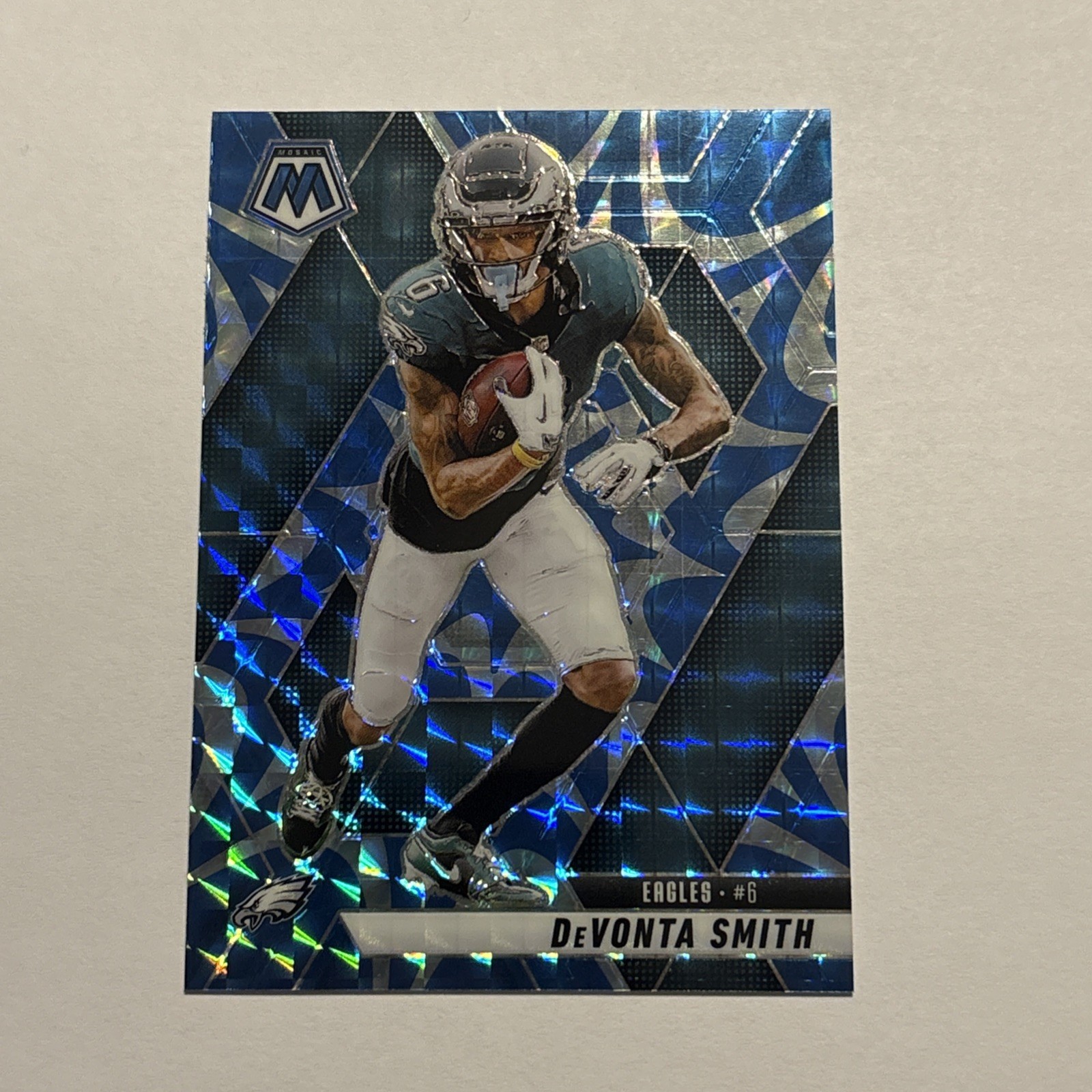 DeVonta Smith 2025 Panini Mosaic Mosaic Reactive Blue Refractor #119
