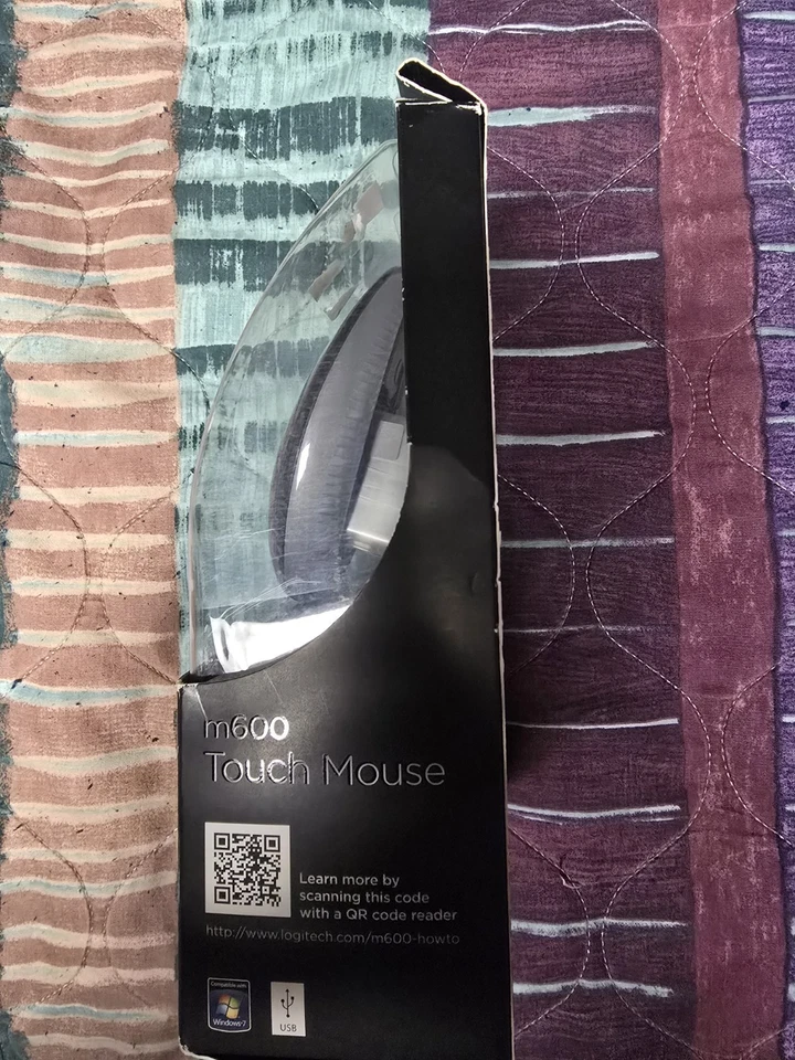 NEW IN BOX Logitech Touch M600 Wireless Optical Mouse Great For Gaming - Image 4 of 4
