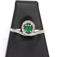 Anello con smeraldo naturale e pavé di diamanti naturali in oro 18K come nuovo