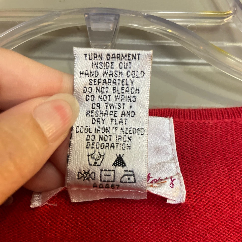 Quacker Factory Women's Size 1X Red Beaded Sleigh & Reindeer Christmas Sweater - Image 4 of 4