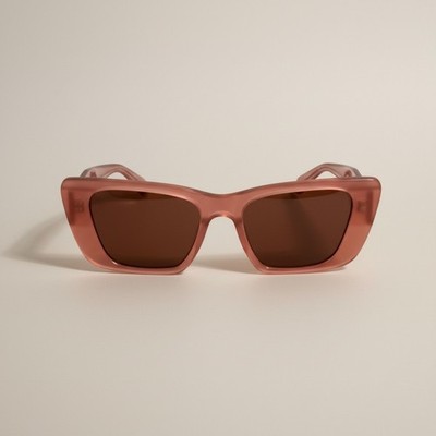 Diff Eyewear Pastel Pink Cat Eye Sunglasses Emily In Paris Emily 2.0 Sunglasses | Pink & Pink | DIFF Eyewear main image 4