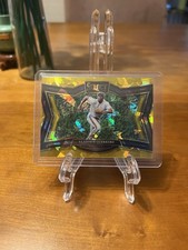 2025 Panini Select Vladimir Guerrero #270 Diamond Level Prizm /10 Montreal Expos