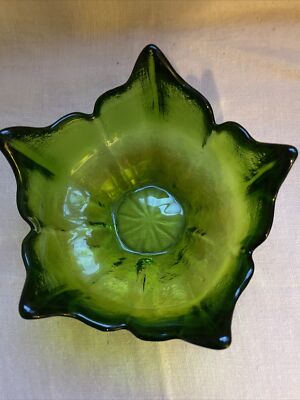 Vintage Viking Green 5 Petal Lotus Bowl 6.5  Wide