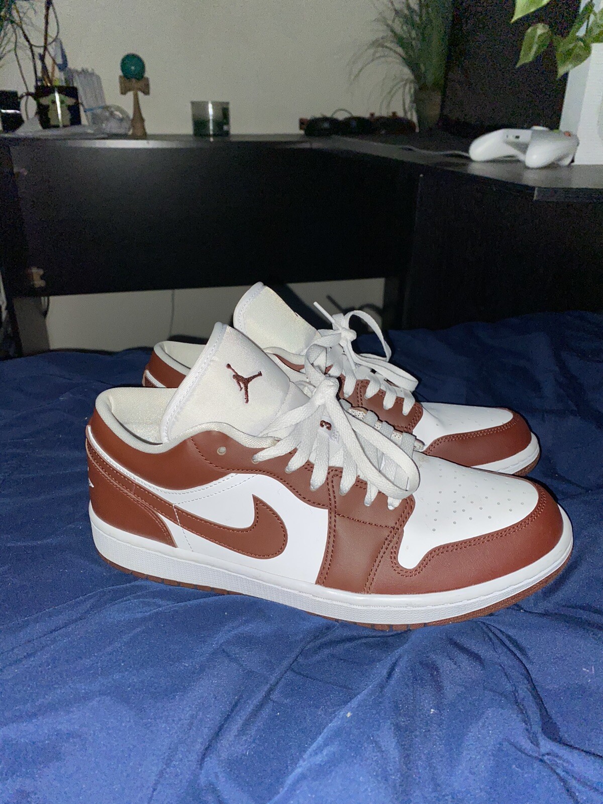 Jordan 1 low Bronze Eclipse Mens 10 