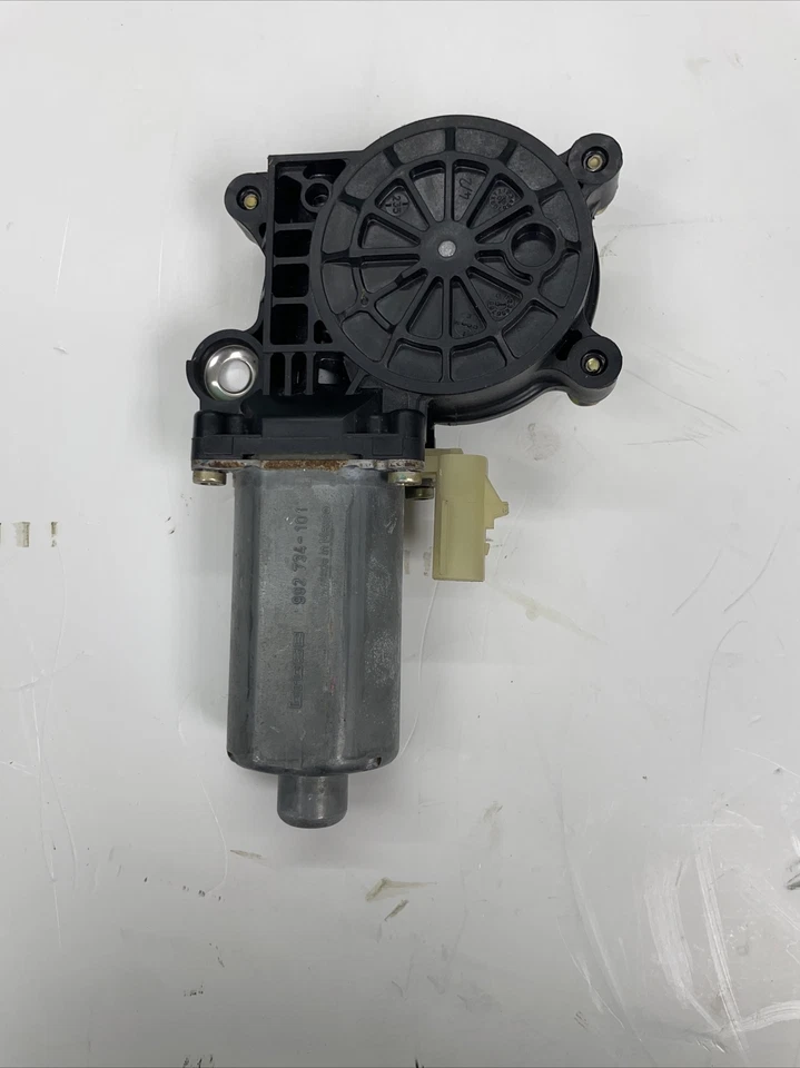 Dodge Magnum 2005 puerta trasera derecha ventana motor OEM Foto 4 de 4