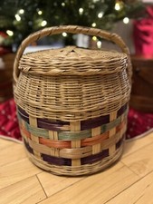 VTG Round Basket W/lid And Handle Wicker Rattan Boho Cottage Decor GMA Chic