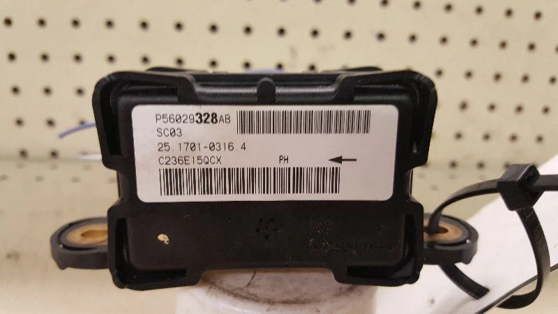 06-08 MÓDULO DE CONTROL DE ESTABILIDAD JEEP COMMANDER OEM 56029328AB 77014 Foto 2 de 4