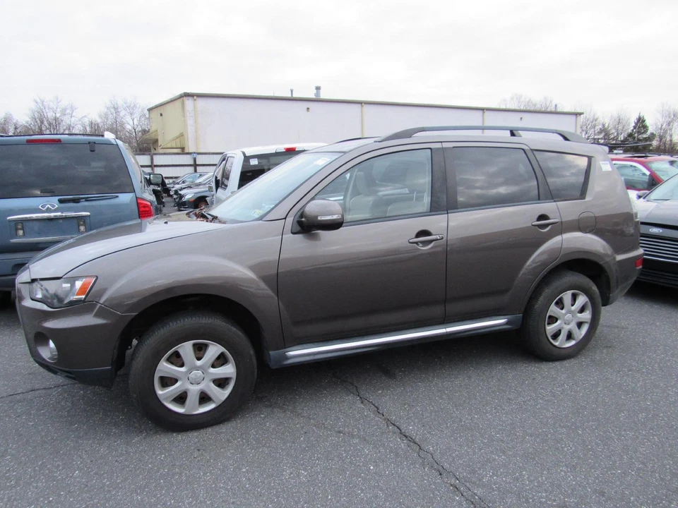 2007 To 12 13 14 15 16 17 18 19 20 MITSUBISHI OUTLANDER Evaporator Canister OEM - Image 2 of 4