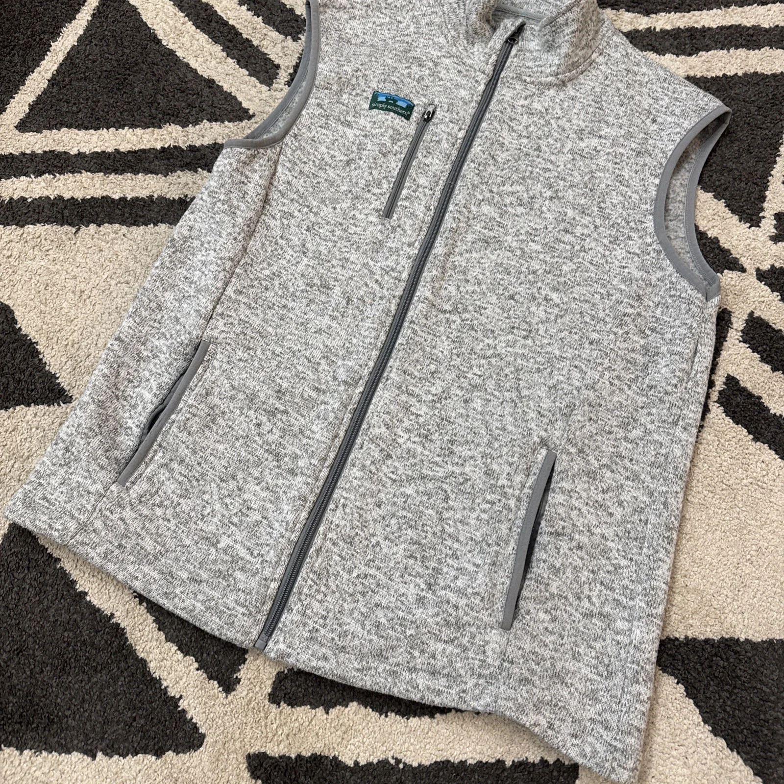 Simply Southern Men's Large Vest Grey Full Zip Pockets - product detail image 2