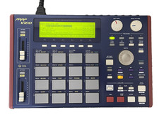 AKAI Professional MPC1000 MPC Sampler Blue con scheda CF e 128MB di memoria...