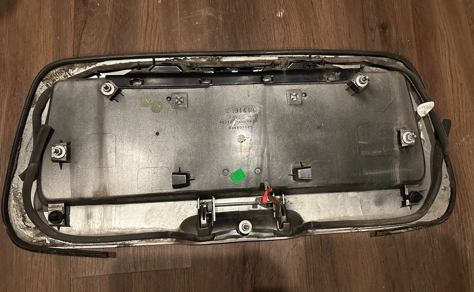 Chevy Trailblazer GMC Envoy 2002-2009 escotilla trasera placa panel Greystone Foto 3 de 4