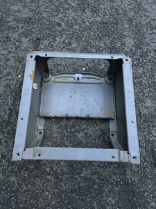 VW T4 Multivan  Sitzkonsole 2.Batterie Fahrerseite 701881669A 96-03