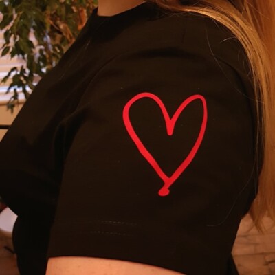 Damen T Shirt WEAR MY HEART Tee ON SLEEVE T-Shirt Clem Wear Love Cool Unikat