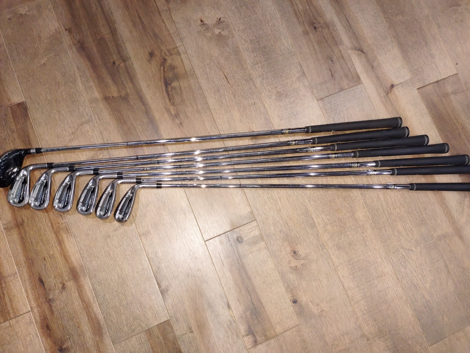 pinhawk single length irons 5pw and 4 hybrid. Stiff steel 8 iron