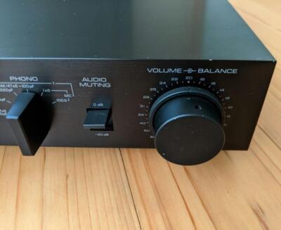 YAMAHA C-2X preamplifier black control amplifier audio equipment
